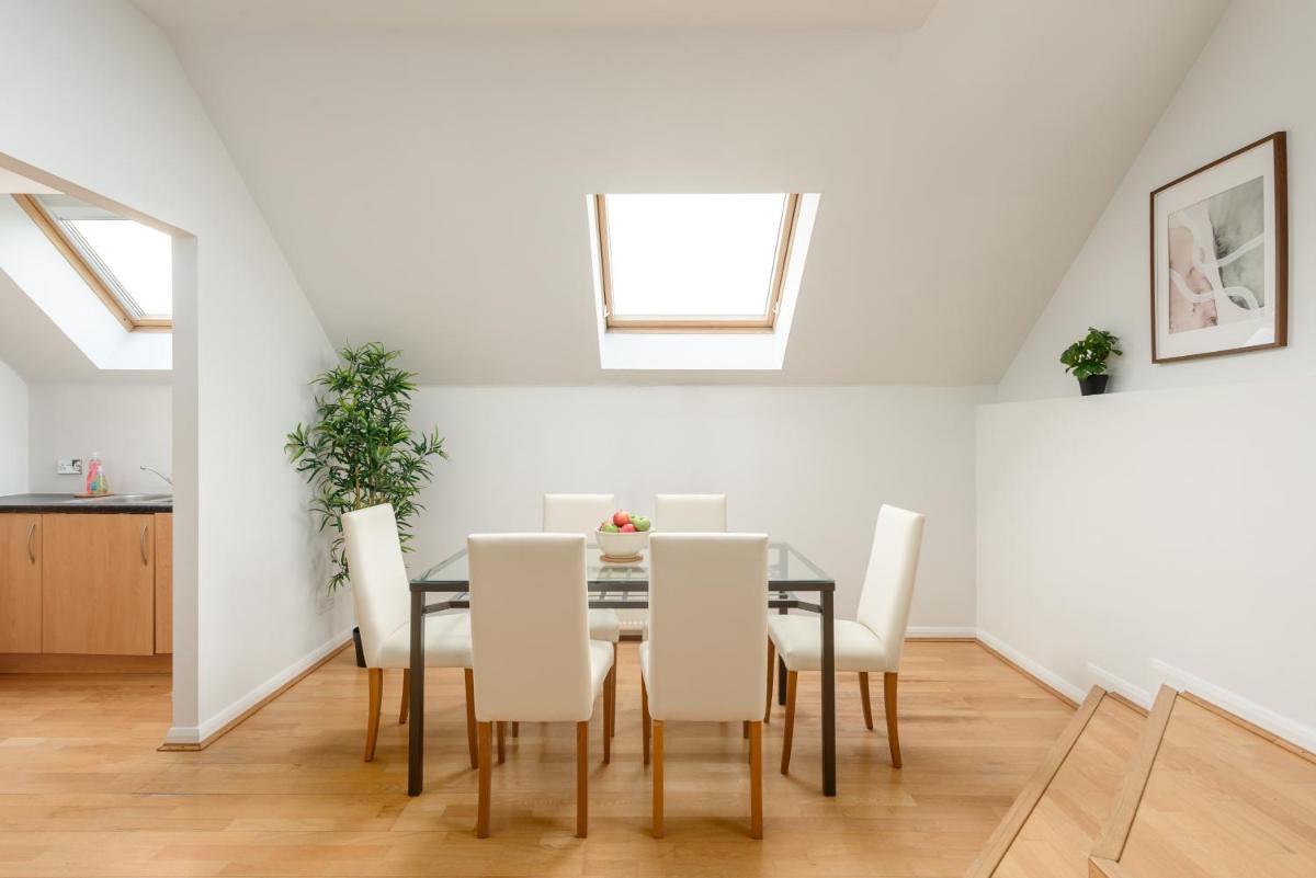The Modern Mill Apartment - image 3