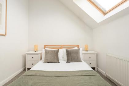 The Modern Mill Apartment - image 6