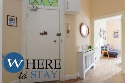 Beautiful 2Bed Ground-F Pitt St. Apartment - image 10
