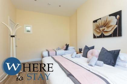 Beautiful 2Bed Ground-F Pitt St. Apartment - image 11