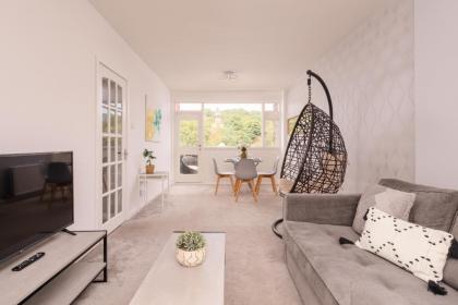 The Canongate Apartment - image 13