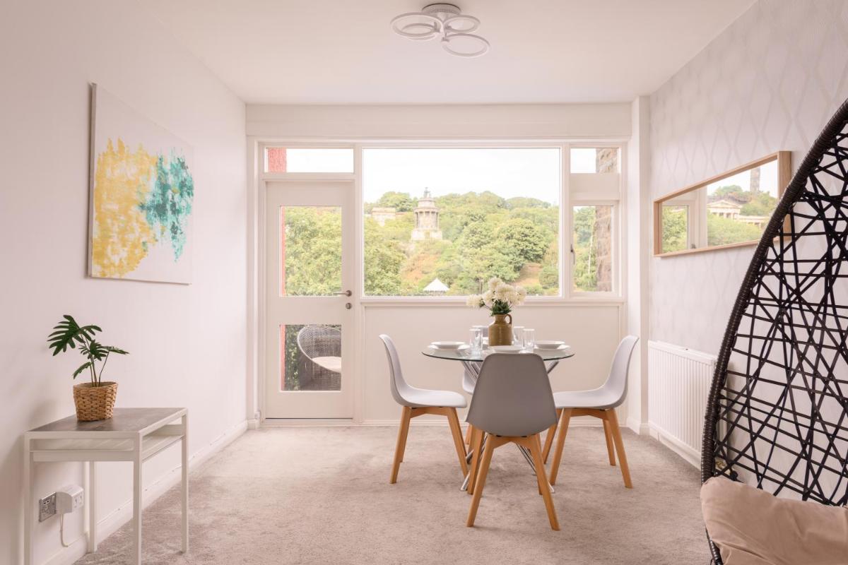 The Canongate Apartment - image 6