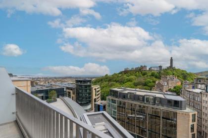 Roomzzz Edinburgh - image 30