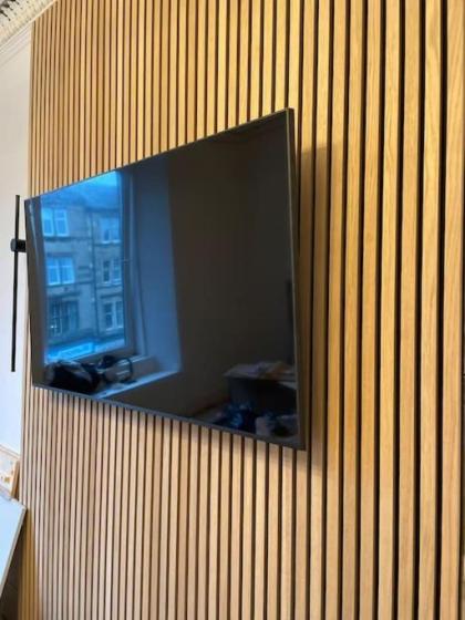1 Bed Apartment (sleeps 4) on Leith Walk - image 2