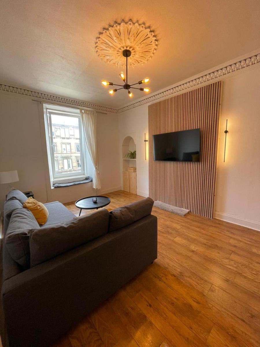 1 Bed Apartment (sleeps 4) on Leith Walk - image 7