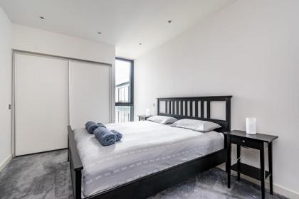 428 Beautiful Meadows apt with stunning views - image 12