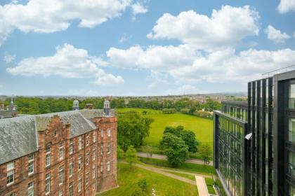 428 Beautiful Meadows apt with stunning views - image 22