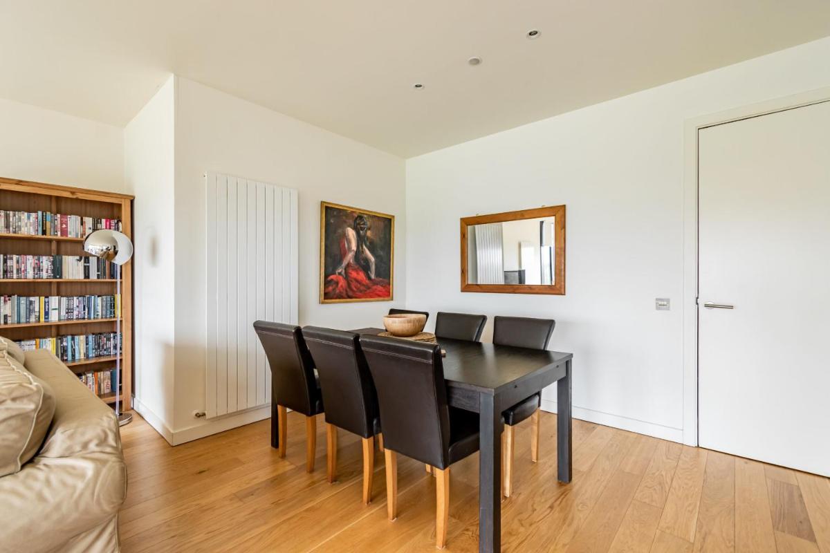 428 Beautiful Meadows apt with stunning views - image 6
