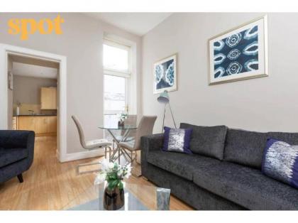 Spacious Ground Floor-2BR-2BA - image 2