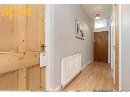 Spacious Ground Floor-2BR-2BA - image 9