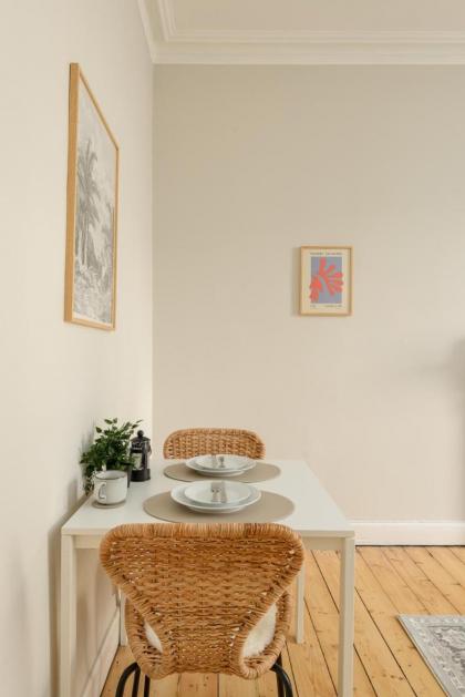 The Raeburn Residence - Stockbridge - image 12