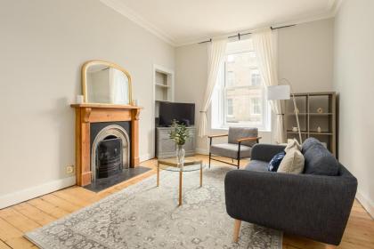 The Raeburn Residence - Stockbridge - image 2