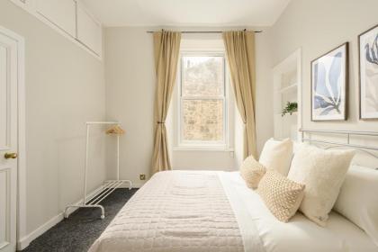 The Raeburn Residence - Stockbridge - image 6