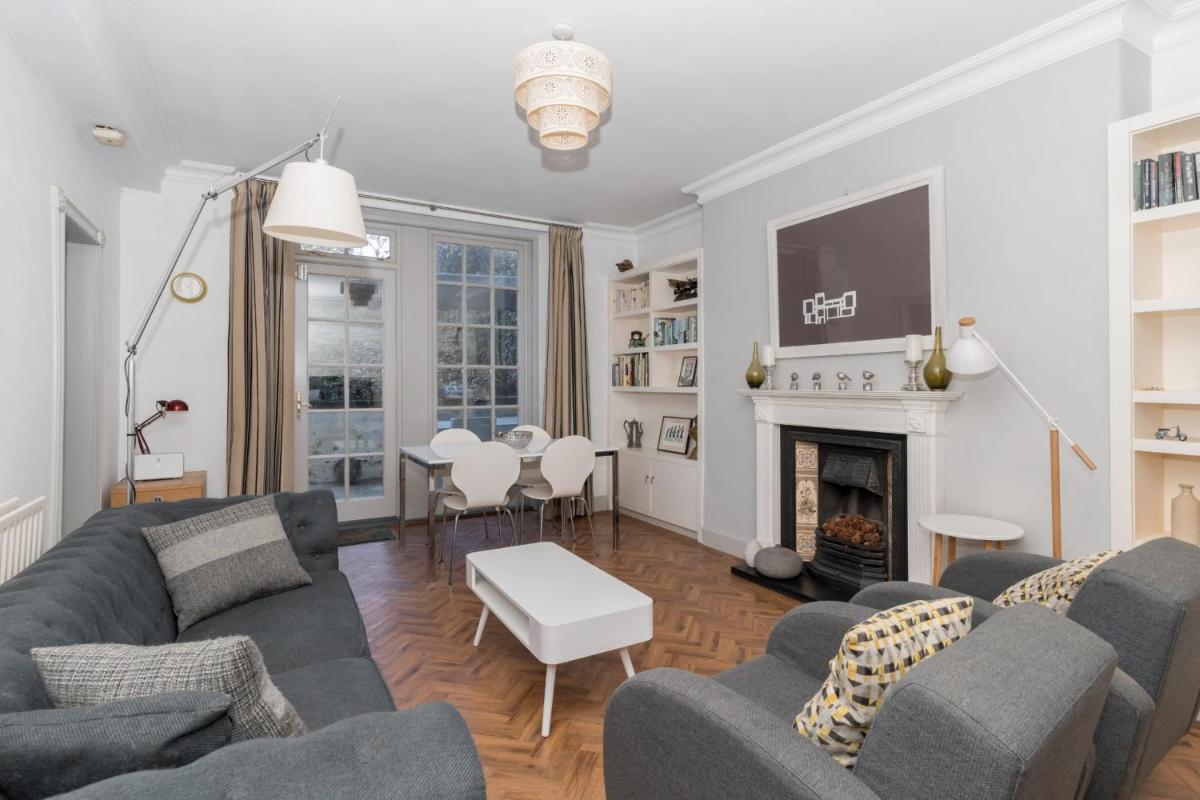 Beautiful & Bright 2BD Flat - Haymarket - main image