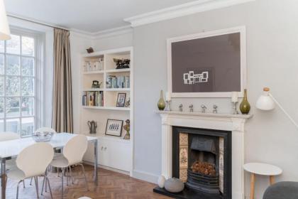 Beautiful & Bright 2BD Flat - Haymarket - image 5