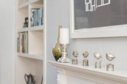 Beautiful & Bright 2BD Flat - Haymarket - image 6