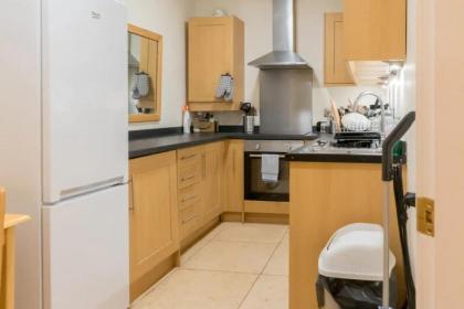 Charming and Relaxing 2BD Flat - Abbeyhill - image 8