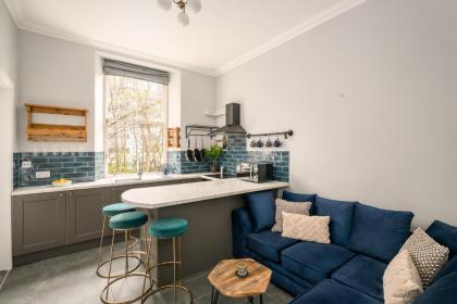 Vibrant Leith Flat - image 7
