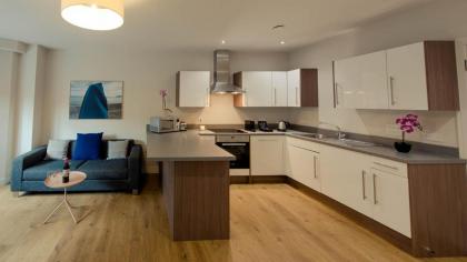 PREMIER SUITES Edinburgh Fountain Court - image 14