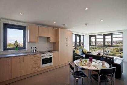 Edinburgh College Residence - image 4