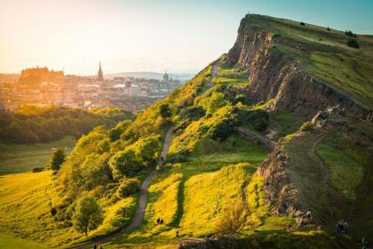 The Holyrood Park Apartment - image 6