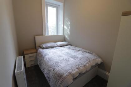 Brilliant Bright 3Bd-1Ba - image 10