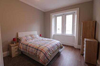 Brilliant Bright 3Bd-1Ba - image 4