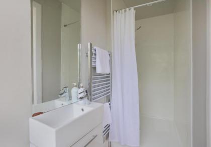 The Marchmont Residence - image 10