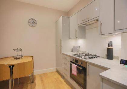The Marchmont Residence - image 5