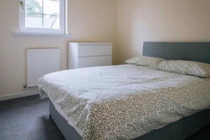 Snug & Serene 2BD Flat - Roseburn - image 14