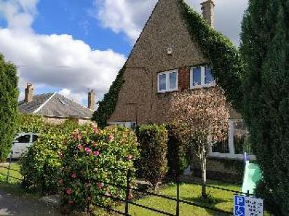 Self Catering Studio Flat - image 2