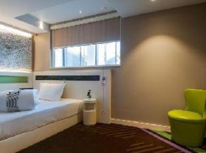 Hub by Premier Inn Edinburgh (Royal Mile) - image 5