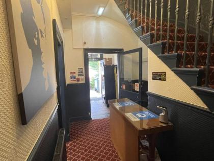 THE EDINBURGH TOWNHOUSE - Boutique Hostel - image 6