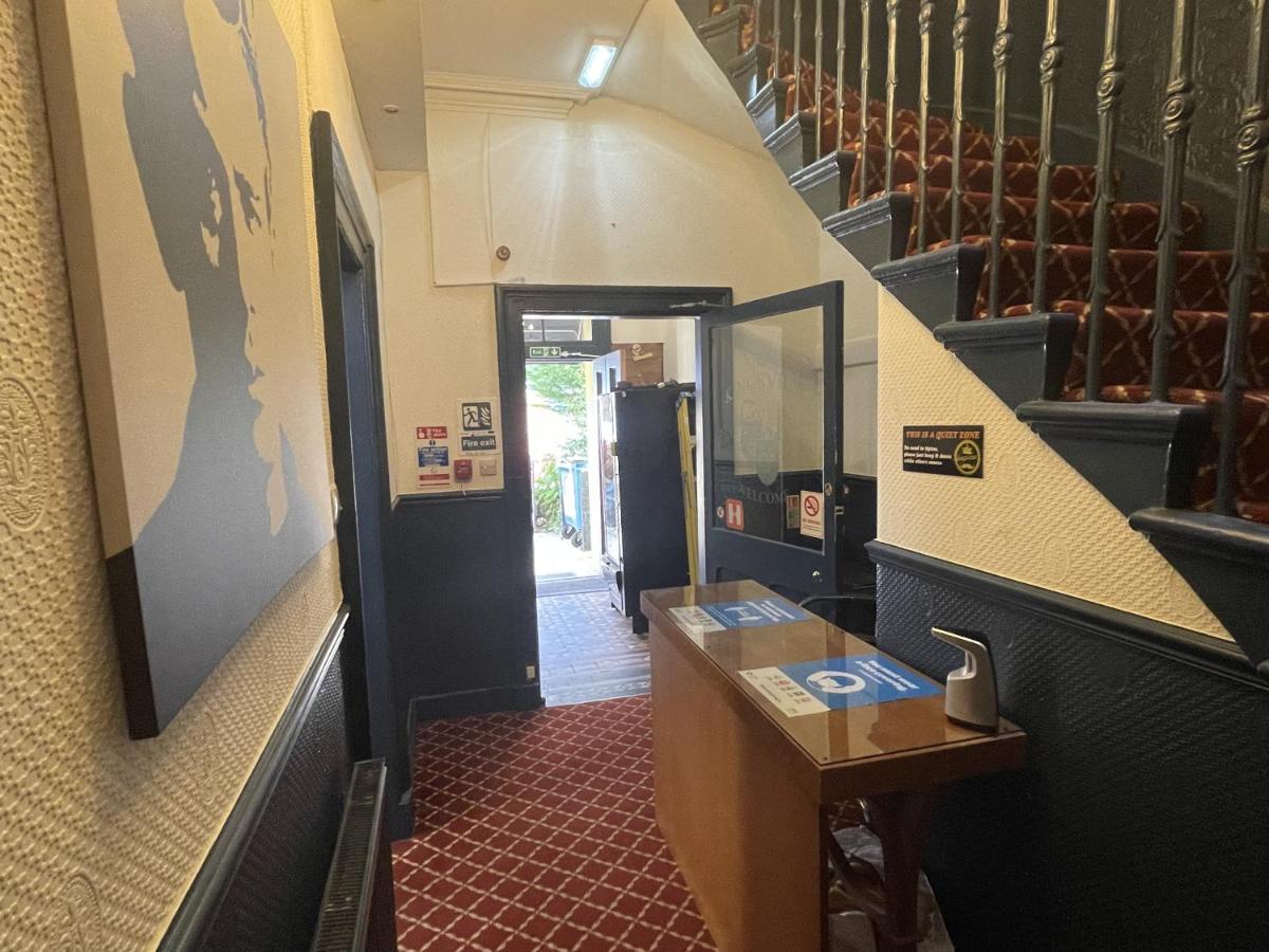 THE EDINBURGH TOWNHOUSE - Boutique Hostel - image 6