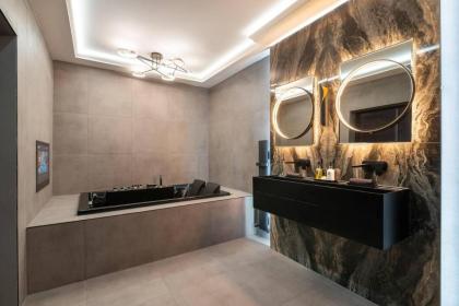 Luxury West End Oasis - Lux Spa Bath - Romantic - image 17