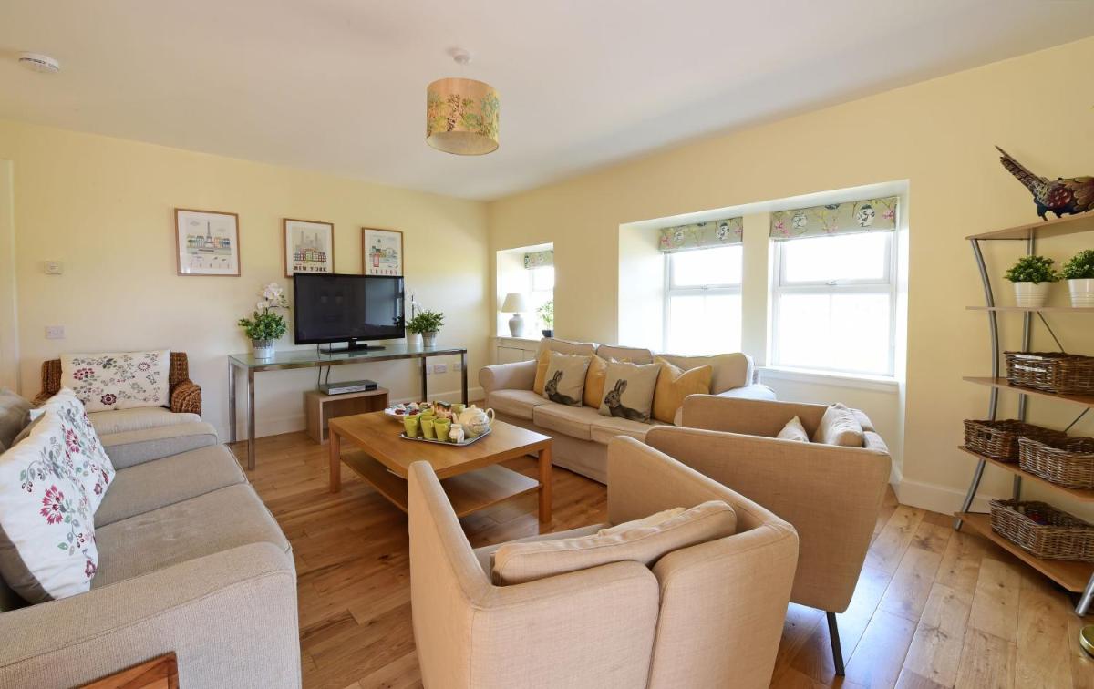 Hawthorn House - image 7