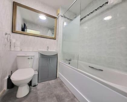 Sensational Stay Apt- Harrismith Place - image 15