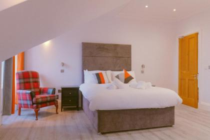 Mayfield Suites - image 10