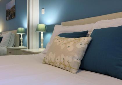 The East London Residence - image 10