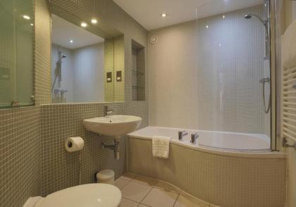 The East London Residence - image 17