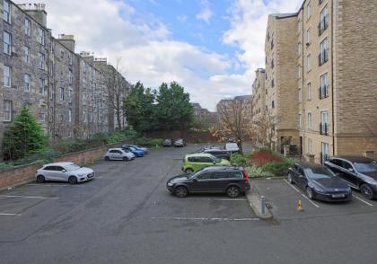 The East London Residence - image 19
