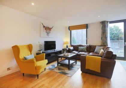 The East London Residence - image 2