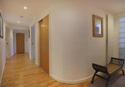 The East London Residence - image 6