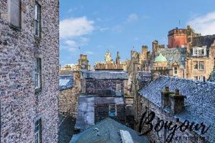 Chic 1BR-1BAHeart of Edinburgh Old Town - image 13