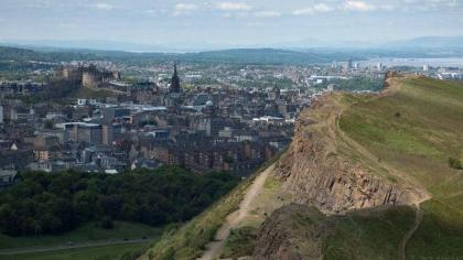 Edinburgh Central Ground Floor Apartment - image 13