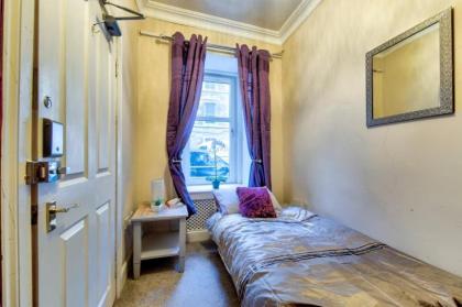 Edinburgh Central Ground Floor Apartment - image 2