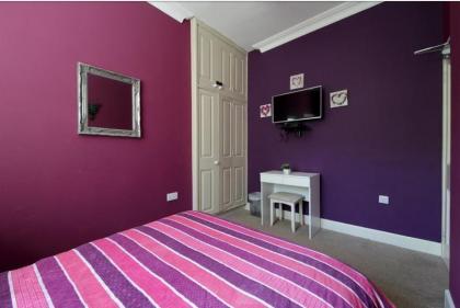 Edinburgh Central Ground Floor ApartHotel - image 17