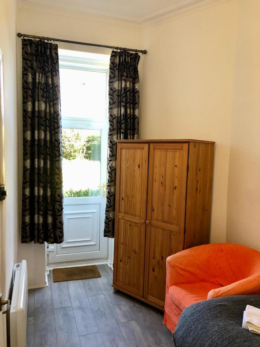 Spare Room Stay - image 4