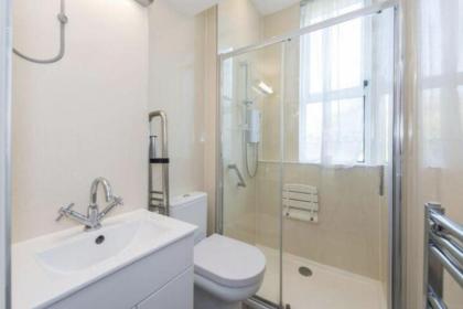 Spare Room Stay - image 6