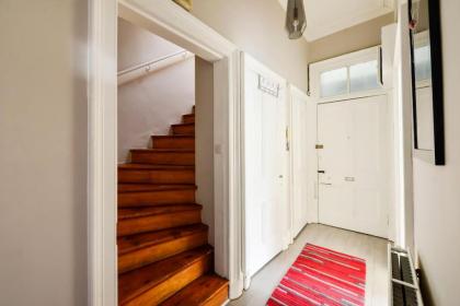 George IV Bridge - Superbly located 3 bedroom! - image 12